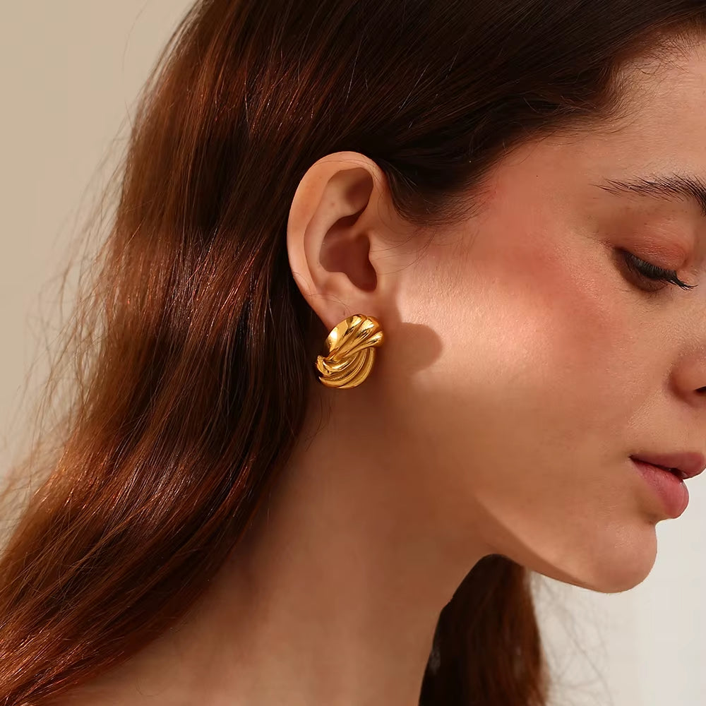 Rotating Lines Oval Shape Stud Earring Minimalist Style Stainless Steel Earring Jewelry Charm for Elegant Women Girls